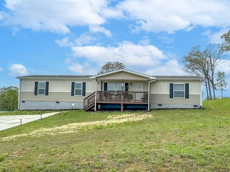 306 Bungalow Dr, Dandridge, TN 37725