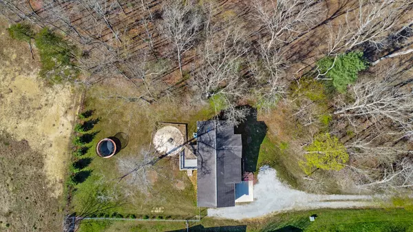 Crossville, TN 38571,201 Estates Lake Dr