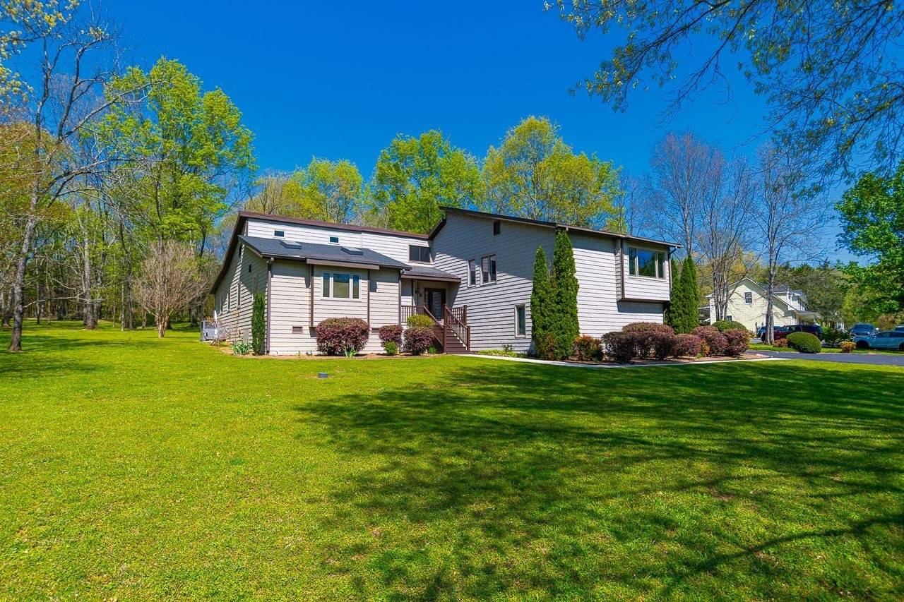 12 Diemer Rd, Fayetteville, TN 37334