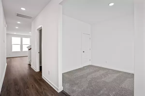 White House, TN 37188,7123 Sutton Dr