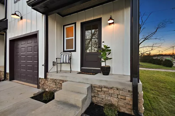 Jasper, TN 37347,3670 Main St #5