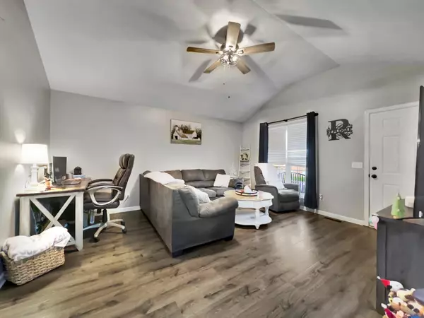 Westmoreland, TN 37186,450 Robins Trl