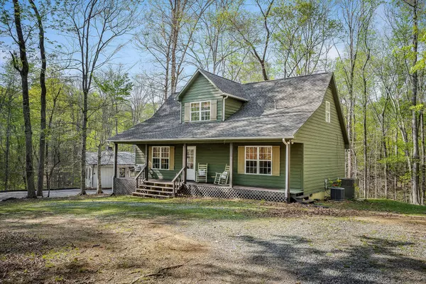 1219 Four Seasons Dr, Smithville, TN 37166