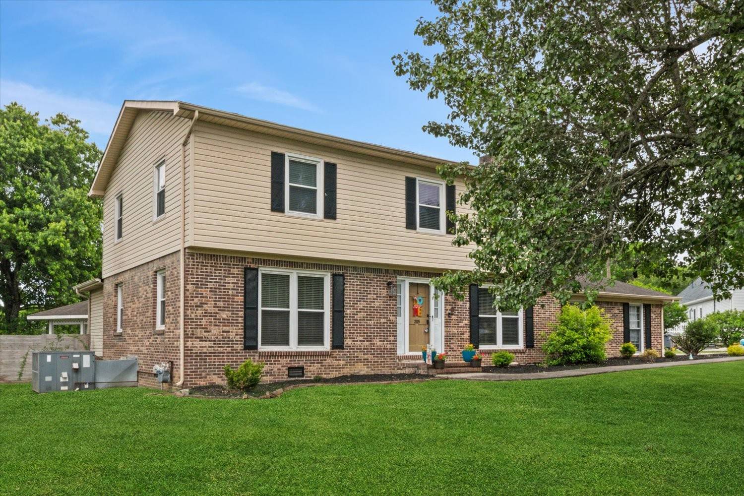 Fayetteville, TN 37334,205 Chadwick Dr