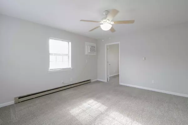 Oak Grove, KY 42262,404 Thompsonville Lane #24