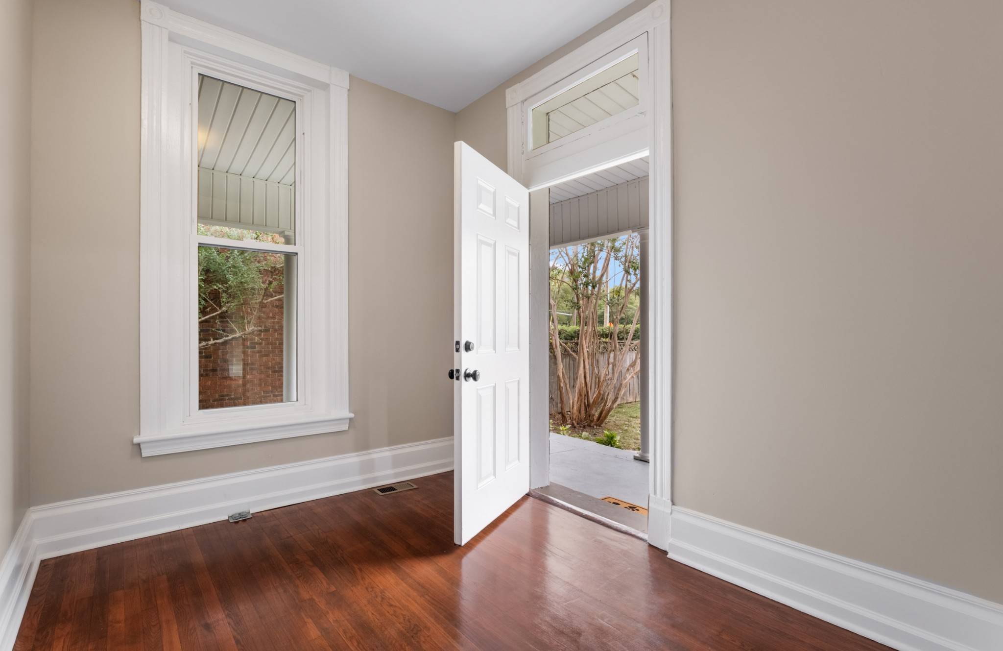 Nashville, TN 37203,1406 Hawkins