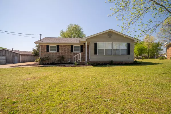 213 Smith Cir, Loretto, TN 38469