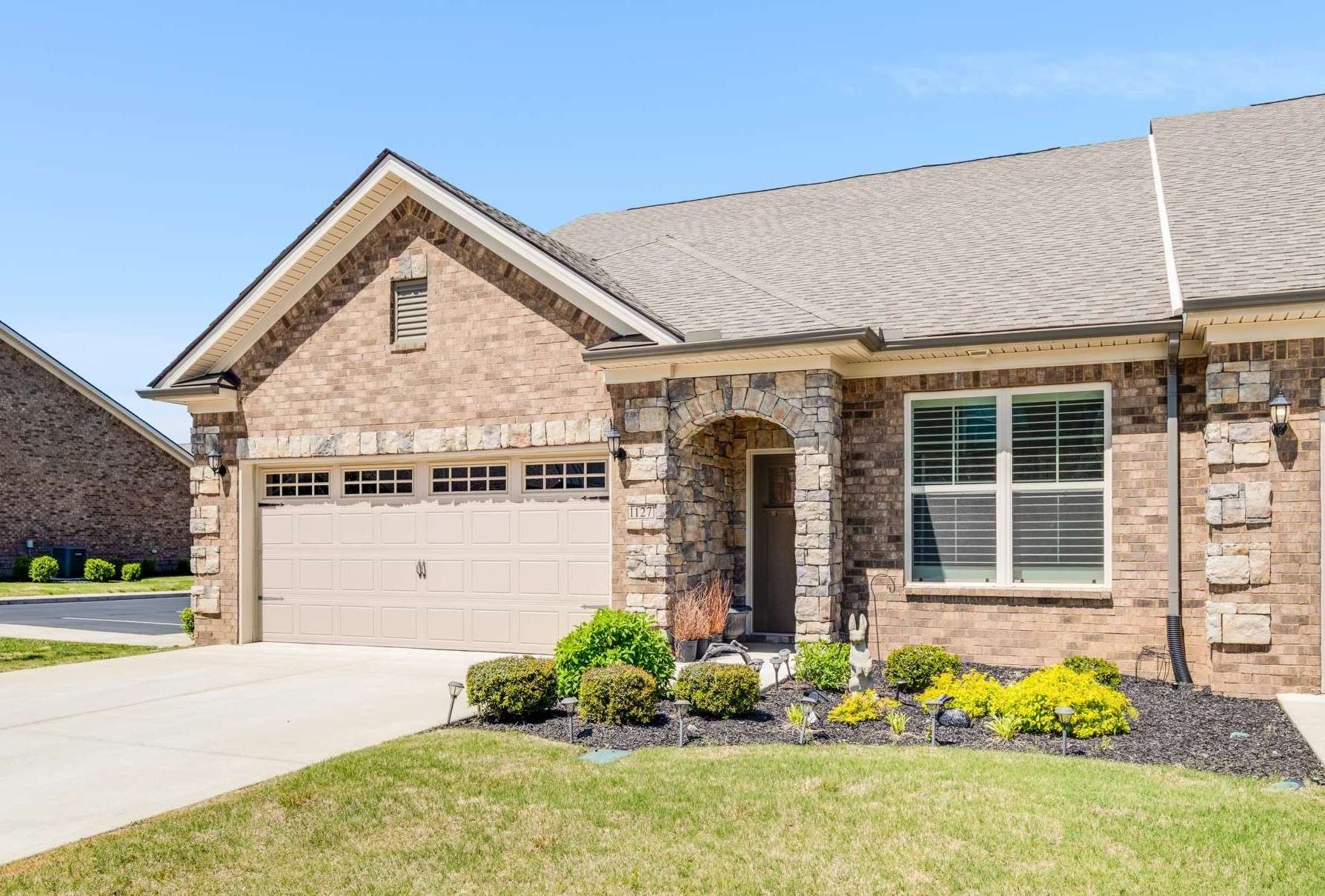 1127 Javelin Ln, Murfreesboro, TN 37130