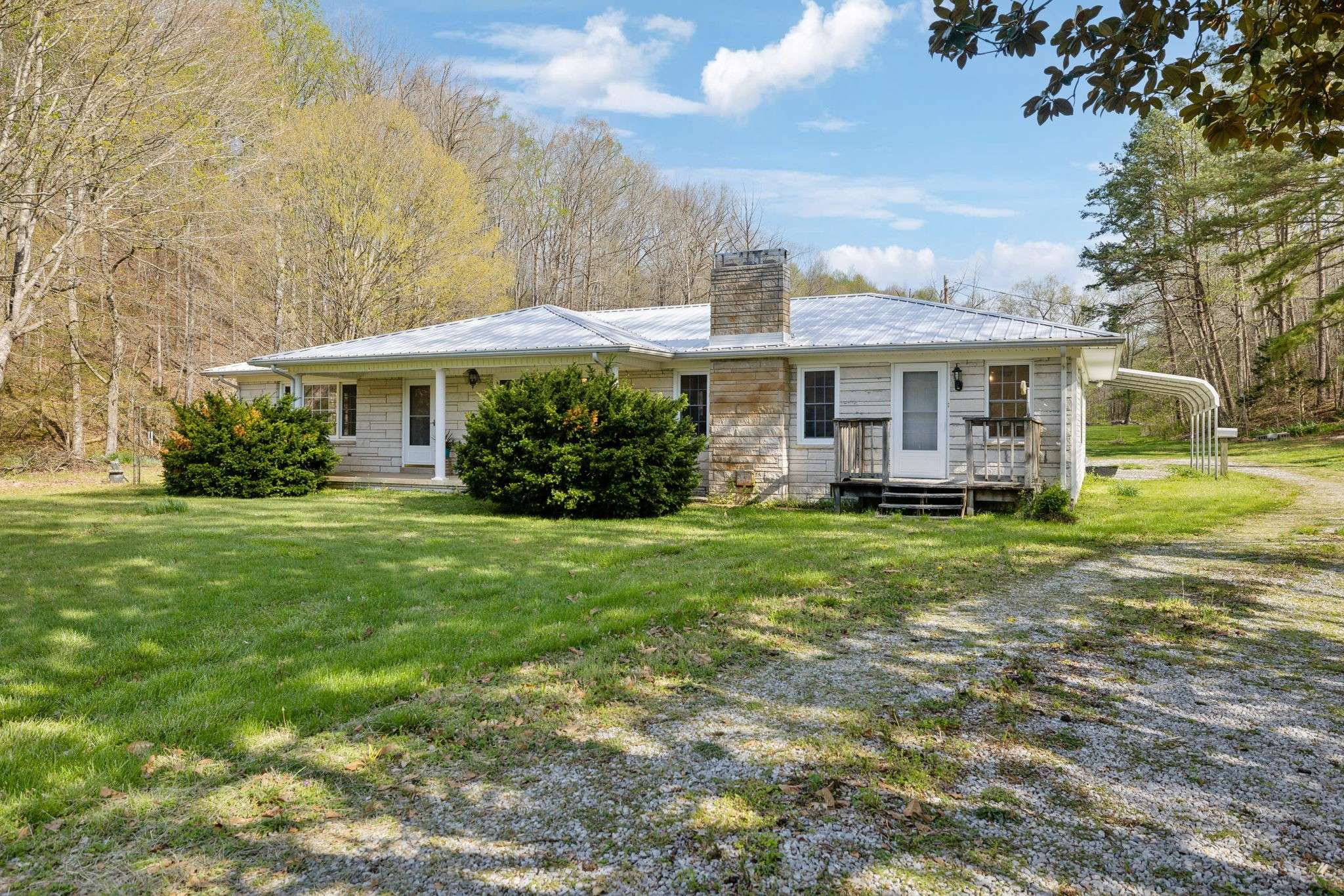 Hohenwald, TN 38462,1651 Centerville Hwy