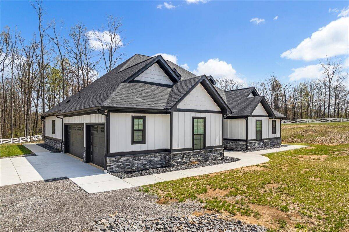 South Pittsburg, TN 37380,4660 S Pittsburg Mountain Road