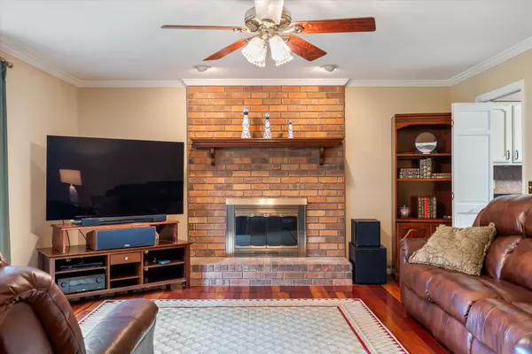 Brentwood, TN 37027,1512 Pinkerton Rd
