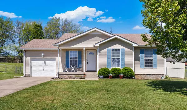 231 Golden Pond Ave, Oak Grove, KY 42262