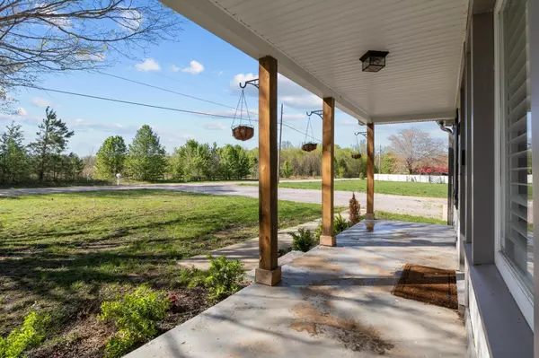 Woodlawn, TN 37191,2581 Liverpool Rd