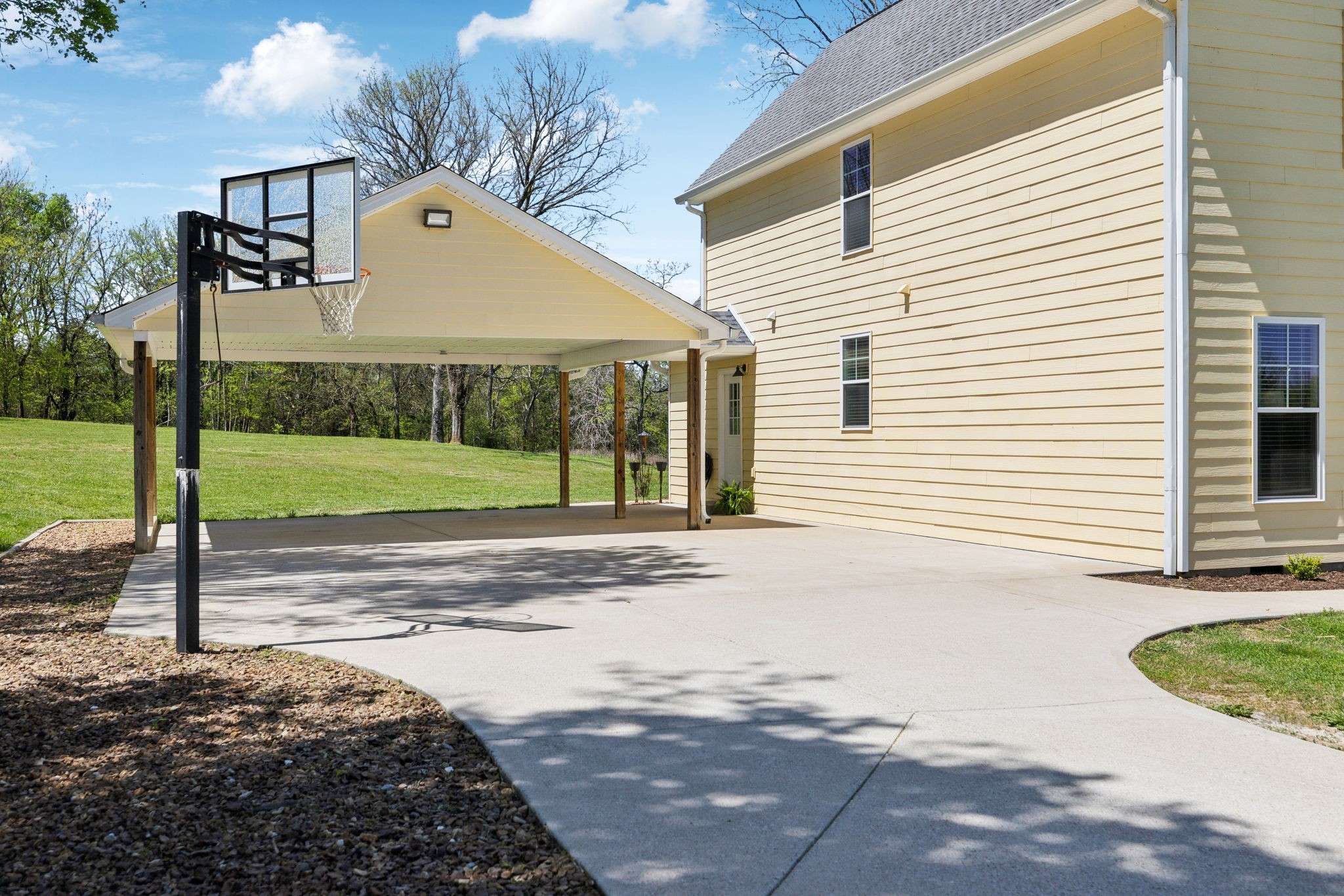 Culleoka, TN 38451,2548 Graham Rd