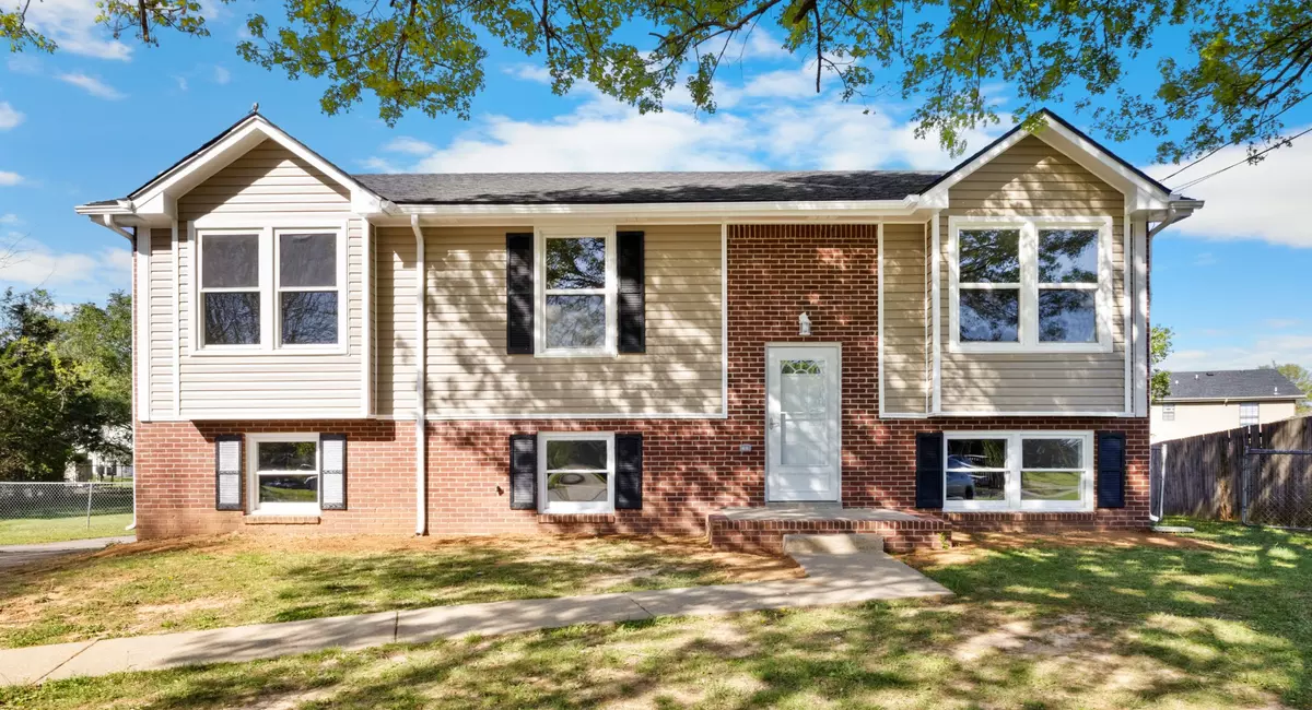 Clarksville, TN 37042,302 Windrush Dr