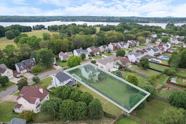 112 Deer Ridge Ln,  Hendersonville,  TN 37075