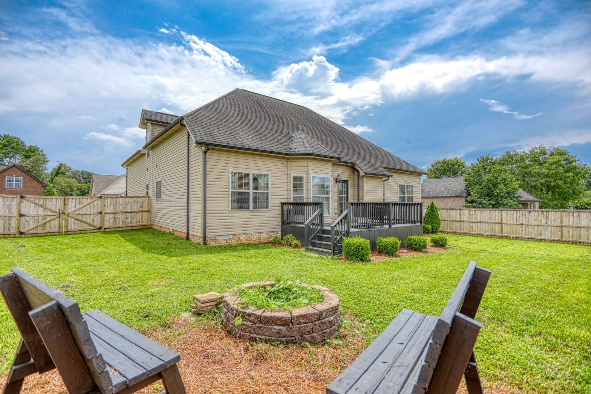 White House, TN 37188,201 Sheffield Dr