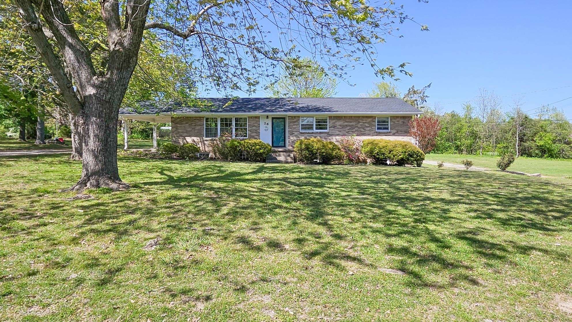 26 Simmons Rd, Fayetteville, TN 37334