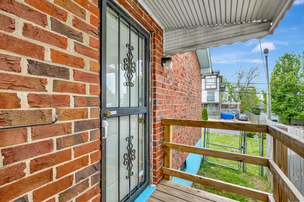 Nashville, TN 37212,1018 13th Ave #S