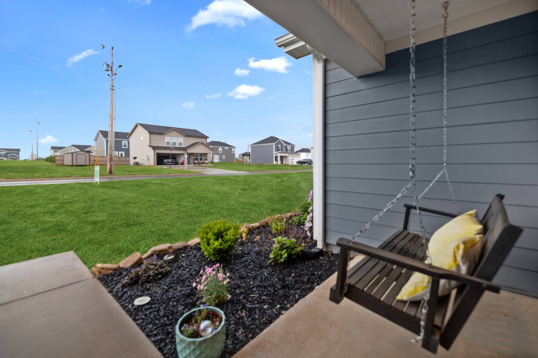 Decherd, TN 37324,215 Mimosa Dr