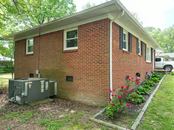 Collinwood, TN 38450,114 E Marshall St