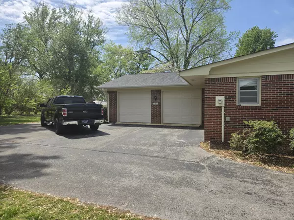 Decherd, TN 37324,203 Mary Sharp Dr