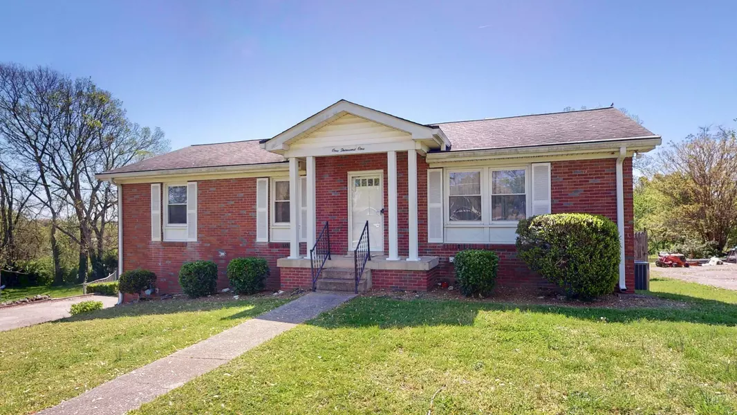 1001 Clearview Dr, Mount Juliet, TN 37122