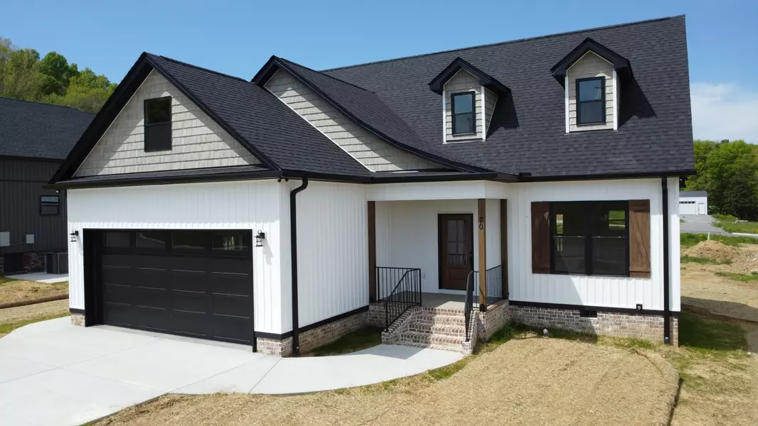 70 Rolling Meadows Ln, Hartsville, TN 37074