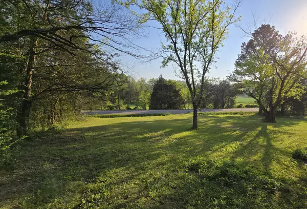 4658 Dry Fork Rd, Hampshire, TN 38461