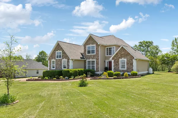 Columbia, TN 38401,1427 Oak Leaf Dr