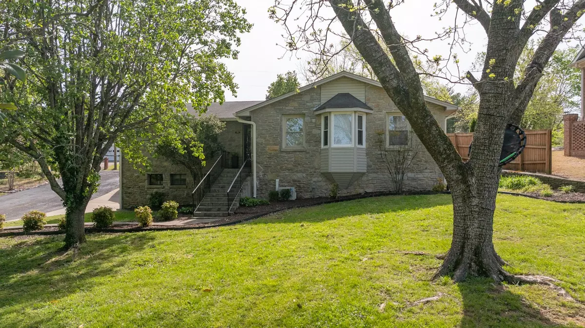 Fayetteville, TN 37334,711 5th Ave