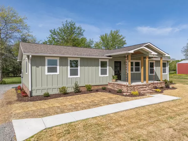 259 Patrick Rd, Fayetteville, TN 37334