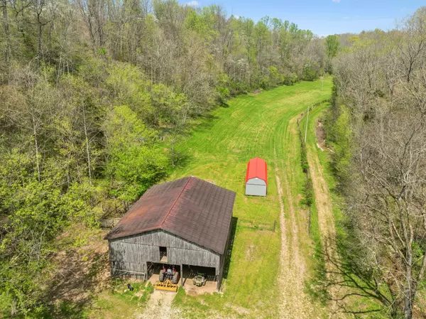 Santa Fe, TN 38482,5822 Fly Hollow Rd