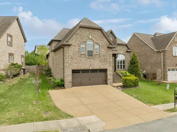 Mount Juliet, TN 37122,325 Midtown Trail