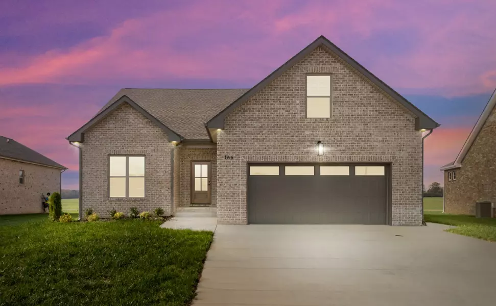 166 Aspen Pine Dr, Clarksville, TN 37043