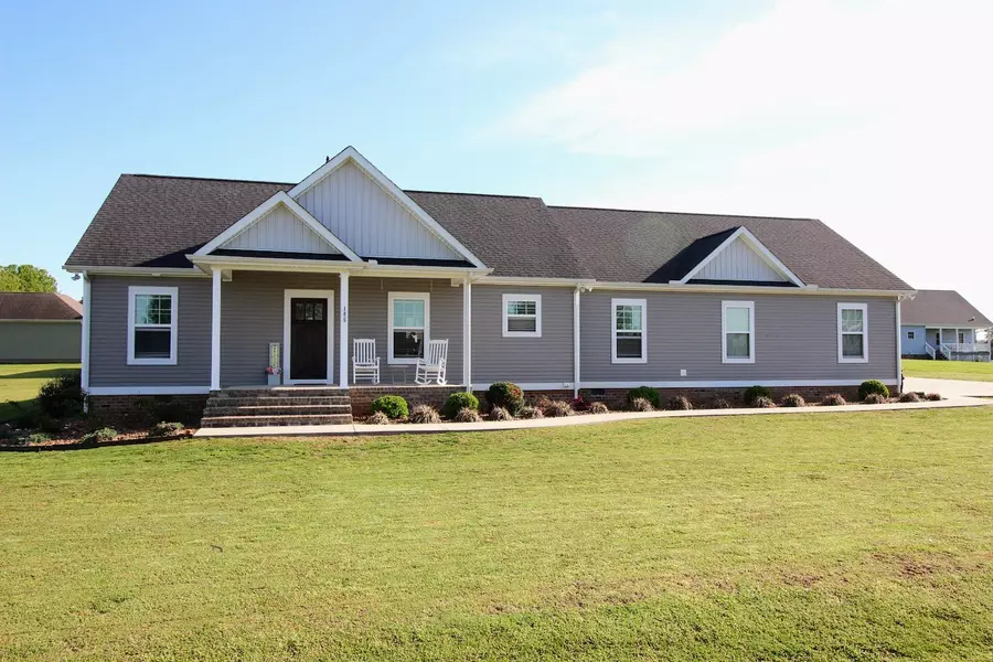 185 Charlotte Dr, Winchester, TN 37398