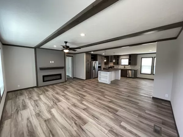 Lafayette, TN 37083,324 Pointe Ln