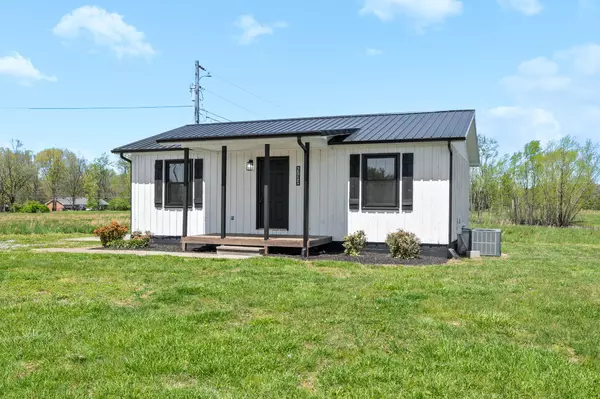 Woodlawn, TN 37191,2911 Woodlawn Park Rd