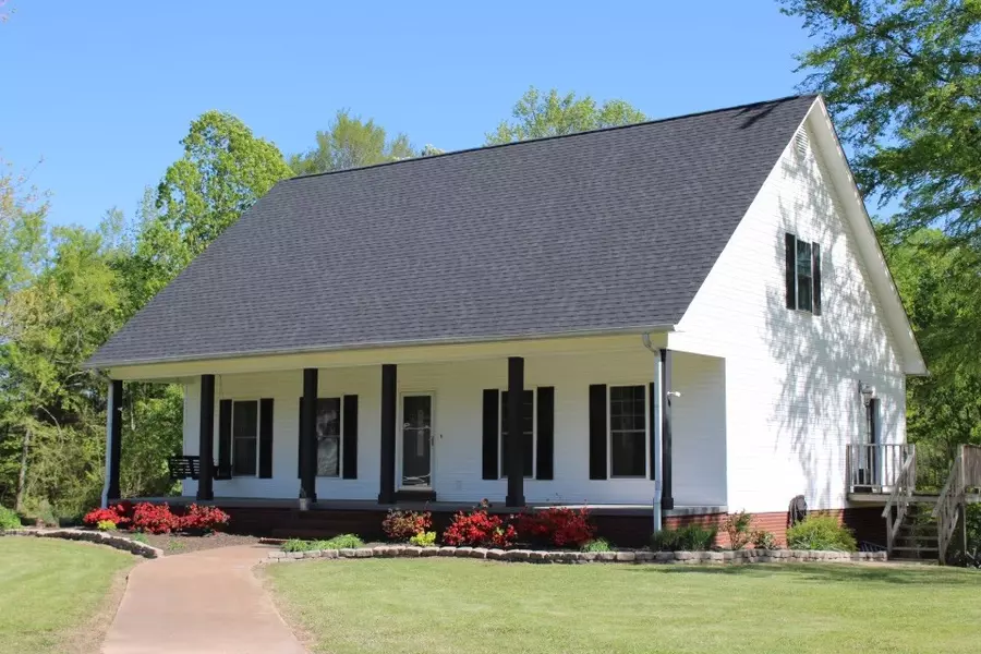 210 Jaggers Ln, Savannah, TN 38372