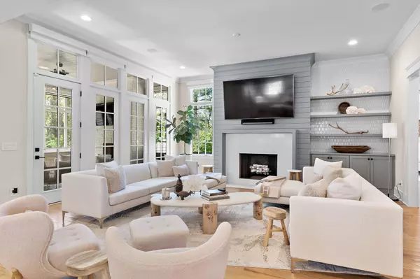 Nashville, TN 37220,1027B Battery Ln