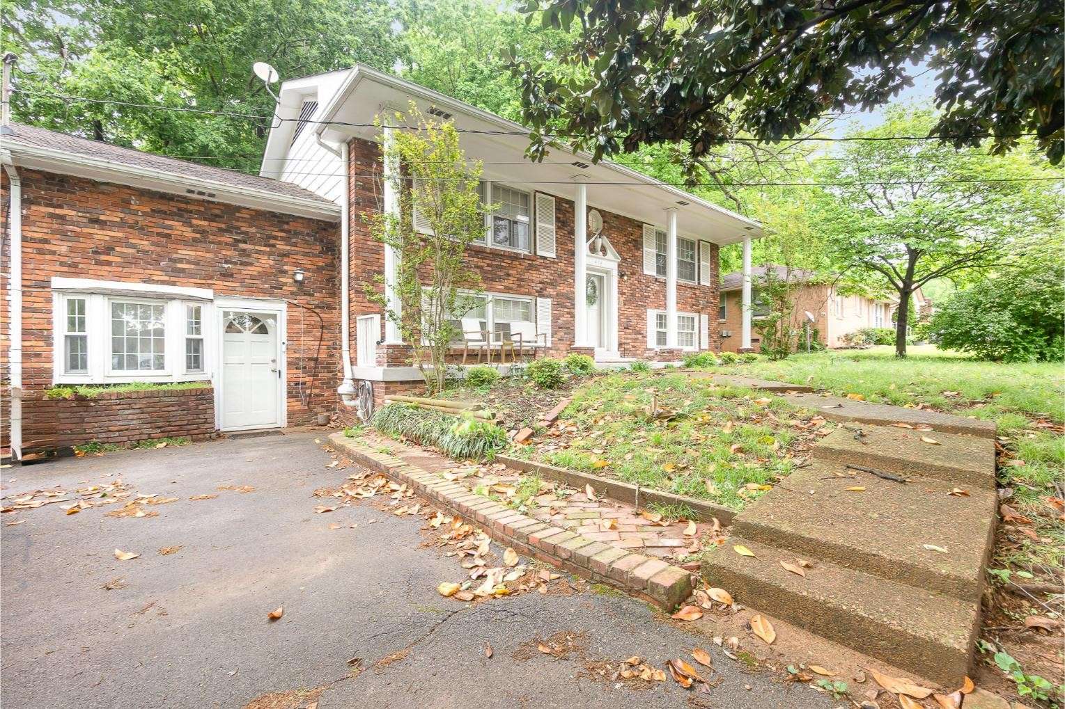 414 Bonnawood Dr, Hermitage, TN 37076