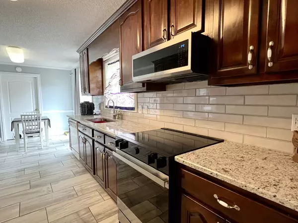 Fayetteville, TN 37334,21 Eastridge Rd