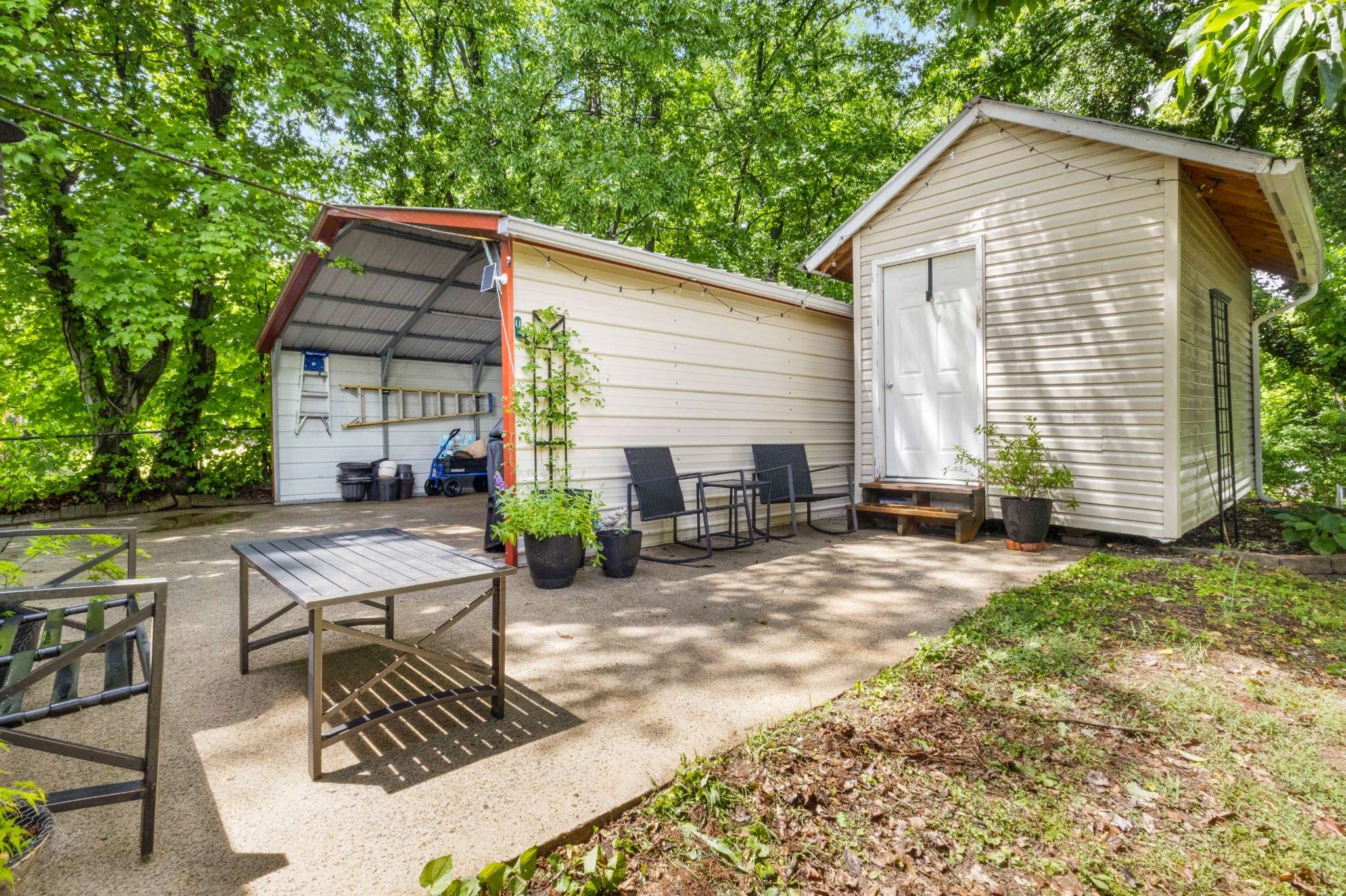 Clarksville, TN 37043,307 Hundred Oaks Dr