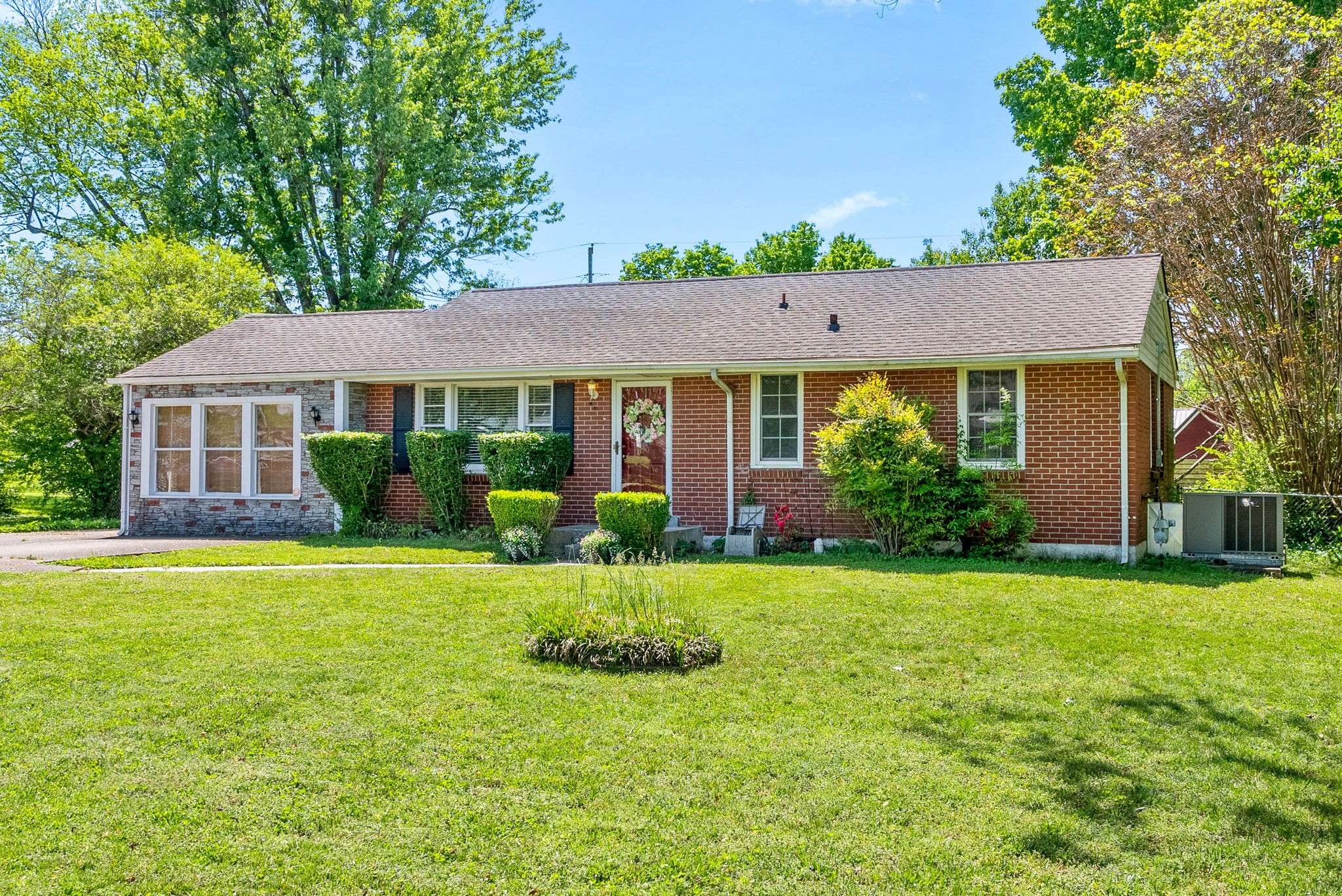 19 Bond St, Clarksville, TN 37040
