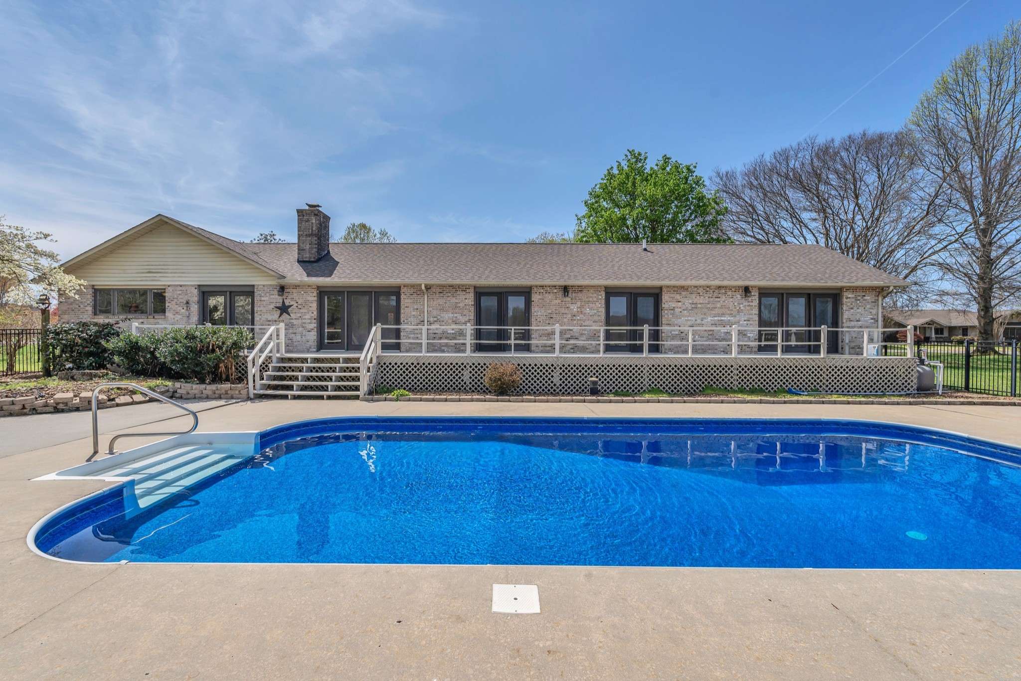 Winchester, TN 37398,423 Shasteen Bend Dr