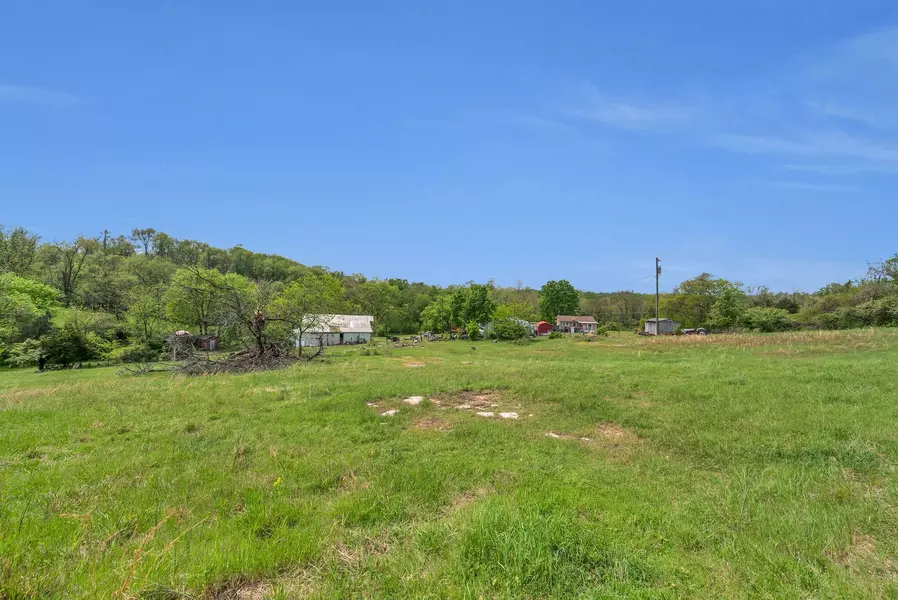 3163 Brandau Rd, Hermitage, TN 37076
