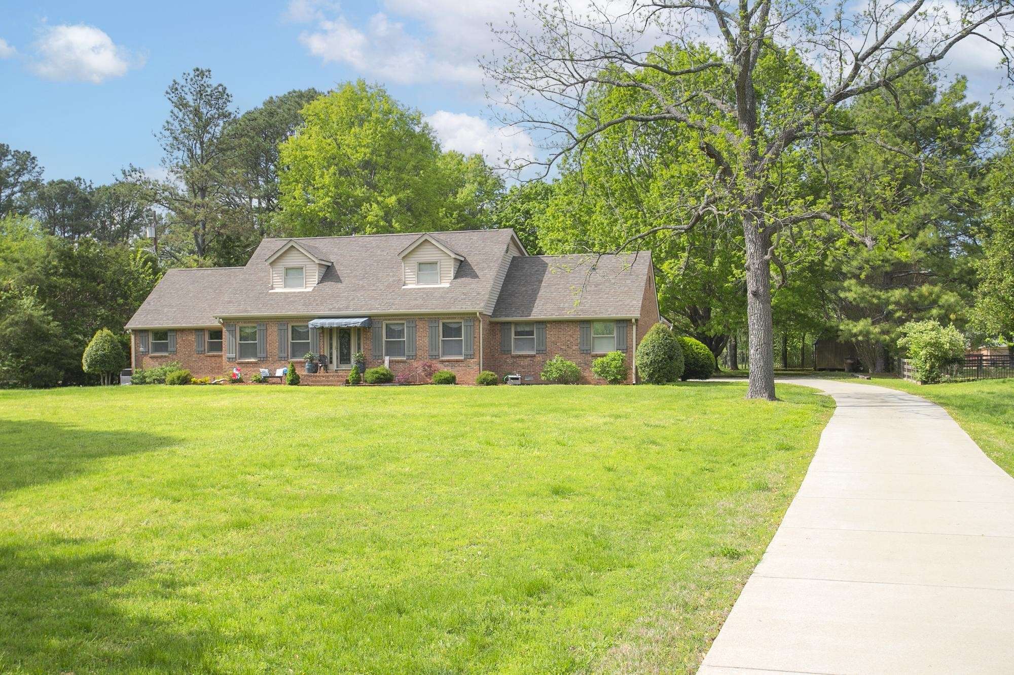 8344 Highway 100, Nashville, TN 37221