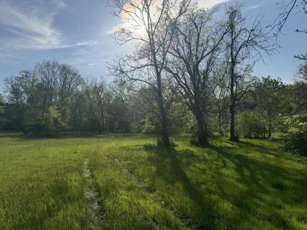 Hendersonville, TN 37075,1613 Saundersville Rd