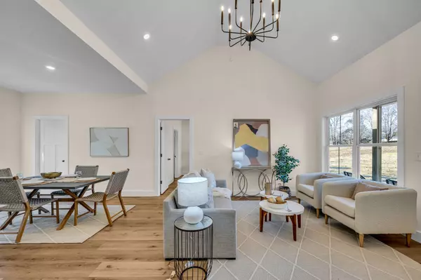 Charlotte, TN 37036,1296 Old County House Road