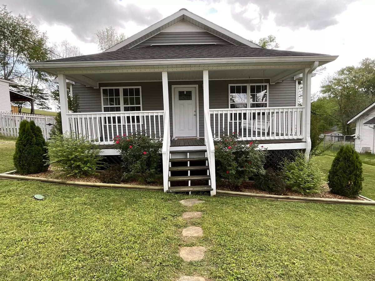 Carthage, TN 37030,220 College Ave #E